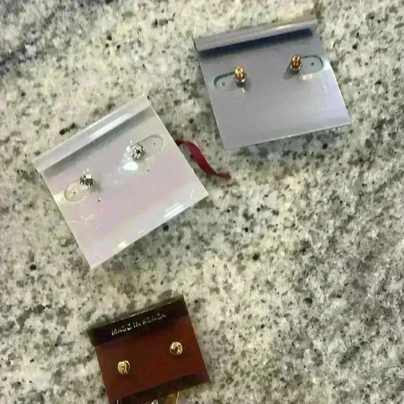 Vintage Costume Jewelry 80s Earrings 3 bundle pairs - Picture 5 of 5